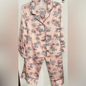 Secret Treasures Sleepwear Tiger Pajama Set